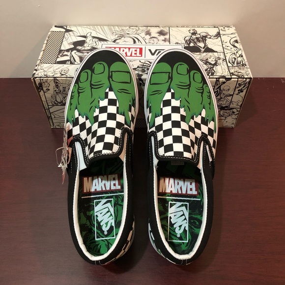 Vans X Marvel Classic Slip-On, Hulk, Various Sizes - Picture 15 of 15